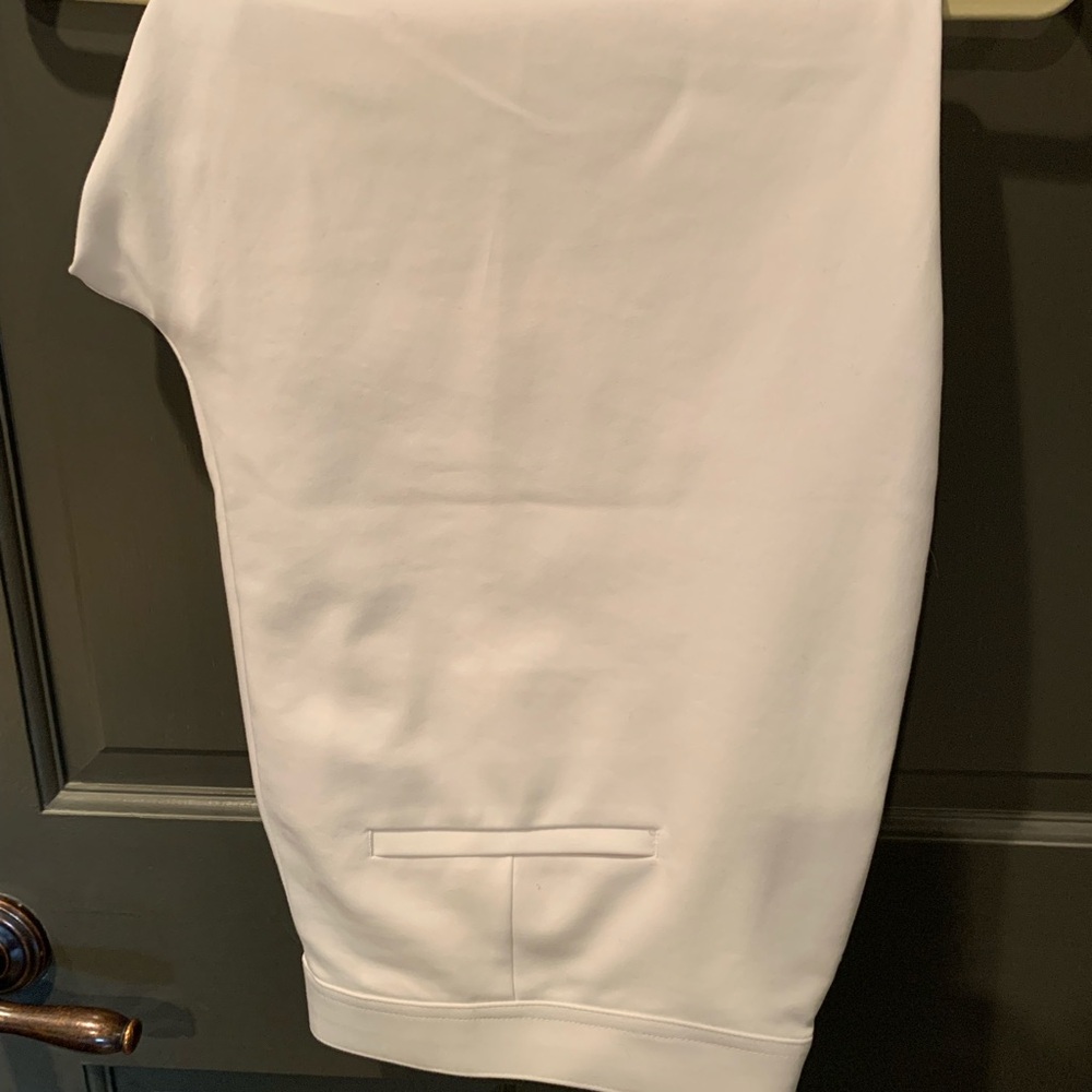 Women’s signature slimming by CJ Banks. Size 20W. NWOT.